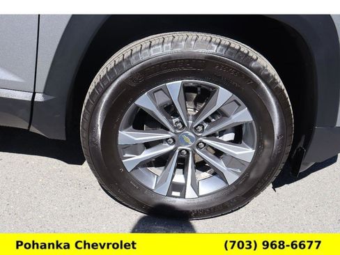 Certified 2025 Chevrolet Equinox LT w/ Safety and Technology Package image 30