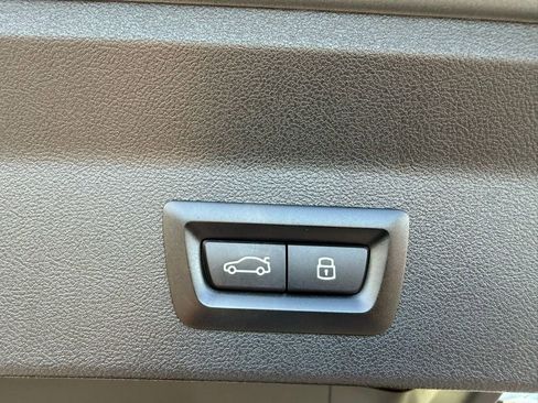 Used 2023 BMW X3 xDrive30i w/ Convenience Package image 19