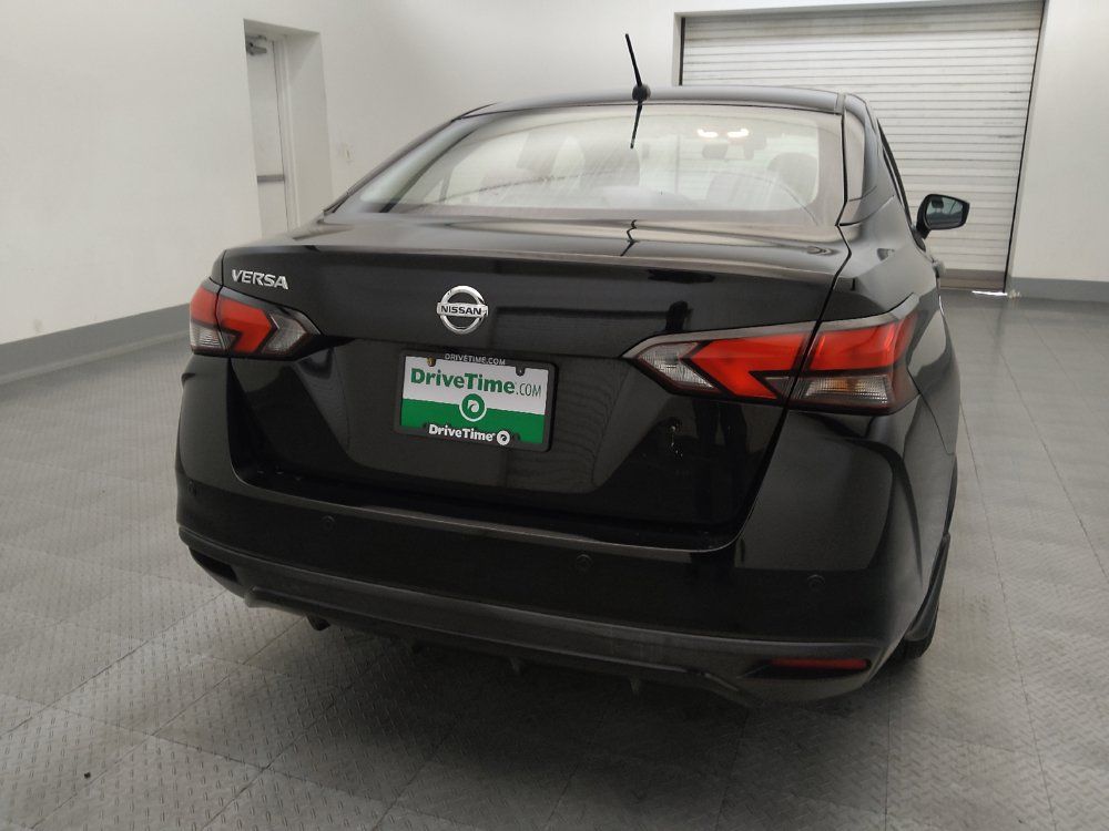 Used 2021 Nissan Versa S FWD image 7