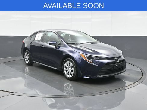 Used 2024 Toyota Corolla LE FWD image 1
