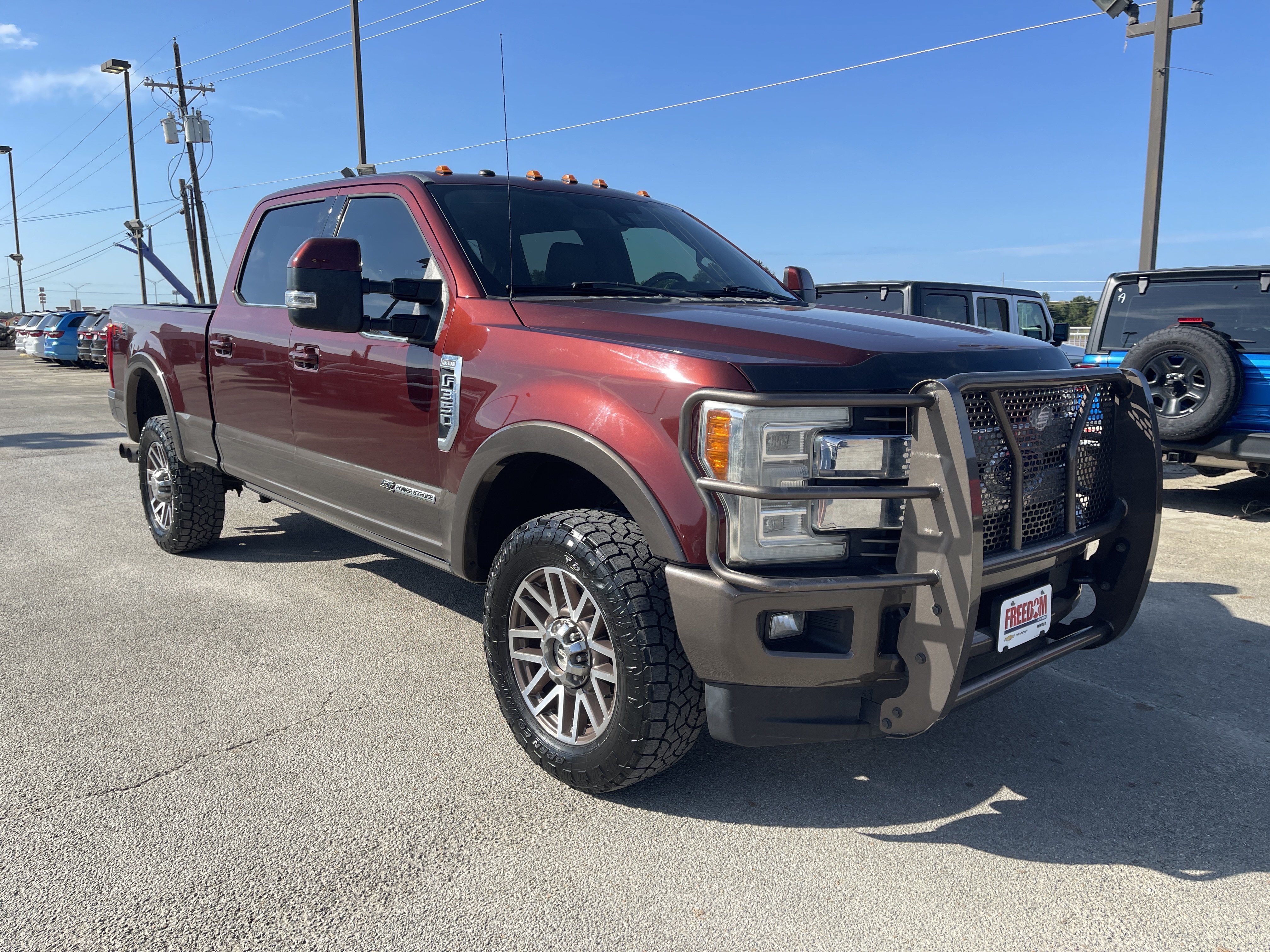 Used 2017 Ford F350 King Ranch w/ King Ranch Ultimate Package AWD/4WD image 2