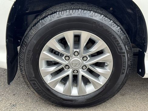 Used 2014 Lexus GX 460 460 w/ Premium Package image 16