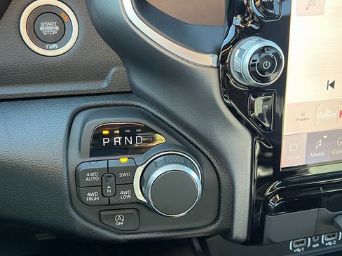 New 2026 RAM 1500 4x4 Crew Cab image 25