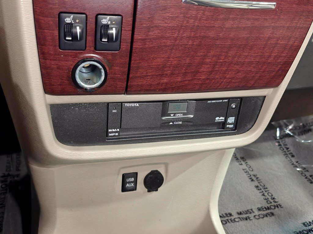 Used 2013 Toyota Sienna Limited w/ Premium Pkg AWD/4WD image 13
