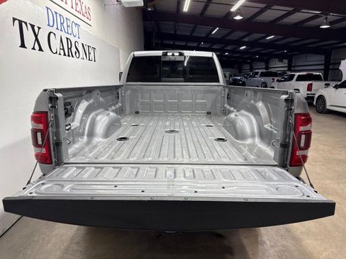 Used 2024 RAM 2500 Tradesman w/ Towing Technology Group AWD/4WD image 8