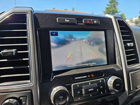 Used 2020 Ford F150 XLT image 9