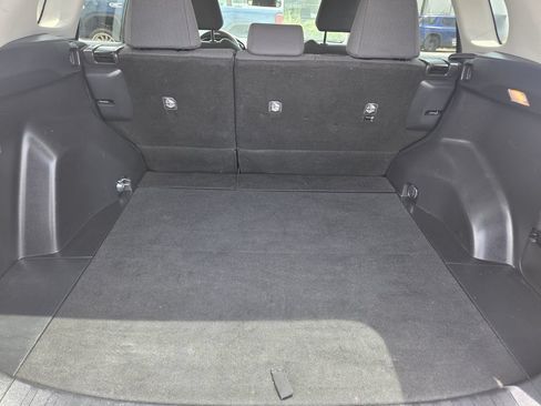 Used 2021 Toyota RAV4 LE FWD image 25