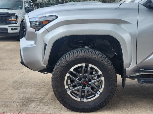 Used 2024 Toyota Tacoma TRD Sport RWD image 5