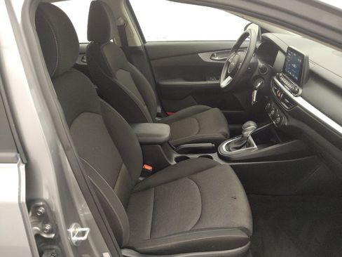 Used 2022 Kia Forte LXS FWD image 21