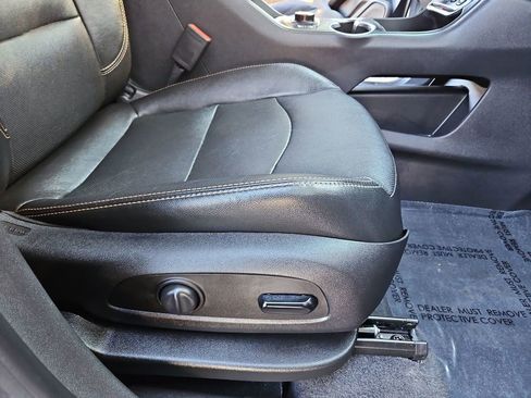 Used 2020 GMC Terrain SLT w/ Preferred Package image 26