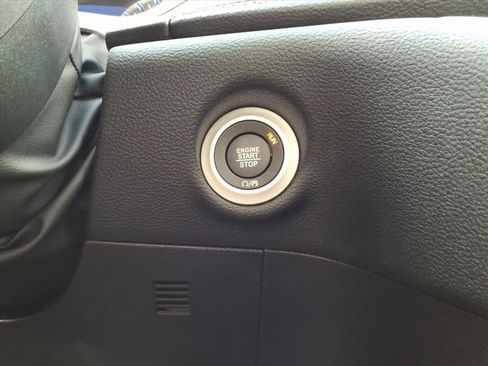 New 2026 Chrysler Pacifica Select FWD image 27