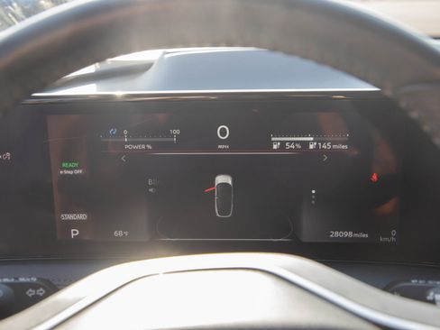 Used 2023 Nissan Ariya AWD image 31
