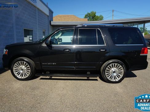 Used 2015 Lincoln Navigator 4WD w/ Equipment Group 101A Reserve image 13