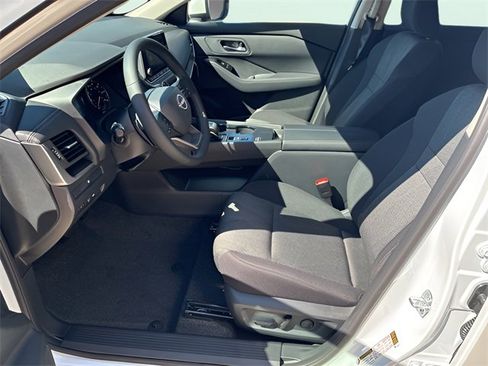 Used 2026 Nissan Rogue SV w/ Cold Weather Package image 8