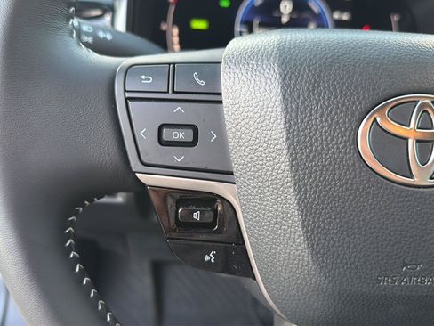 Used 2026 Toyota Camry SE w/ Convenience Package FWD image 21