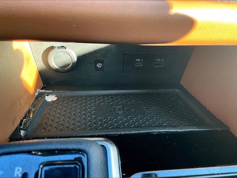 Used 2022 Nissan Pathfinder Platinum w/ Cargo Package image 34