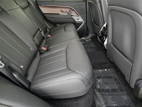 New 2026 Land Rover Range Rover SE image 17