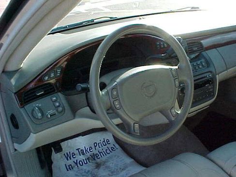 Used 2004 Cadillac De Ville image 20