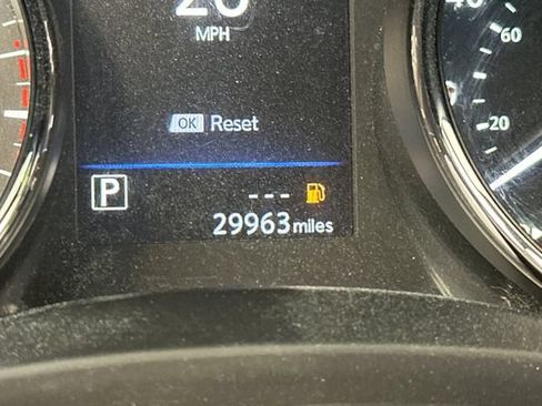 Used 2020 Nissan Rogue SV AWD/4WD image 30
