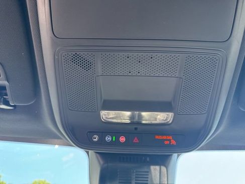 New 2026 Chevrolet Equinox LT w/ Midnight Edition FWD image 20