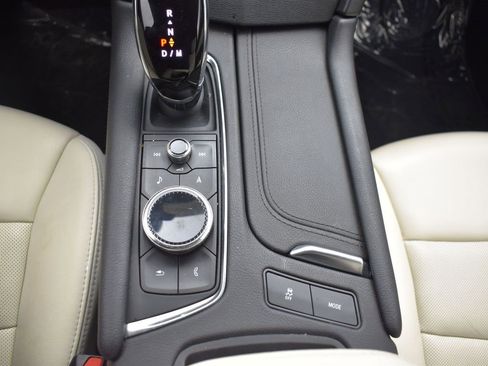 Certified 2023 Cadillac XT6 Sport w/ Technology Package image 22