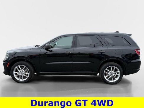 Used 2023 Dodge Durango GT image 3