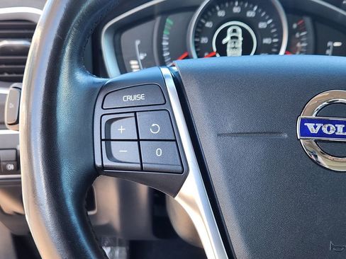 Used 2018 Volvo S60 T5 Dynamic w/ Protection Package image 9