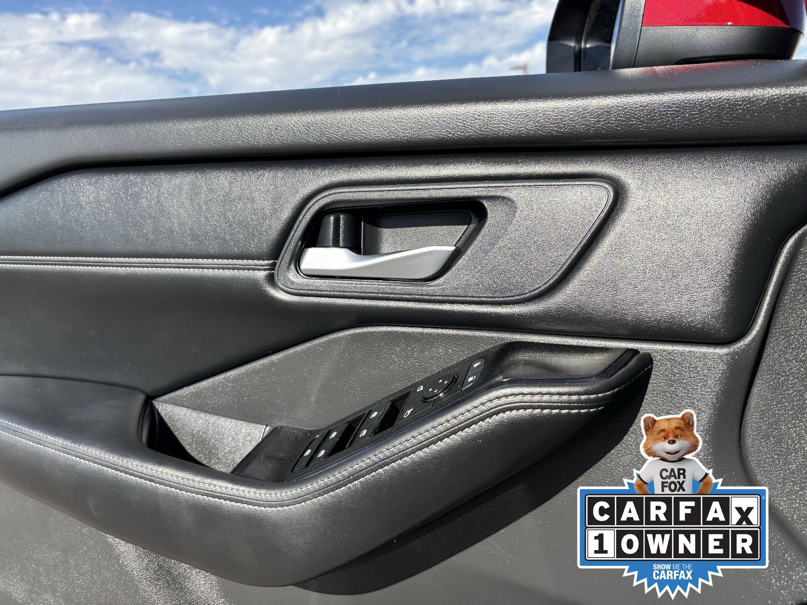 Used 2024 Nissan Rogue SV w/ SV Premium Package FWD image 23