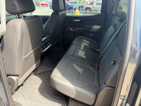 Used 2022 GMC Sierra 1500 SLT w/ SLT Premium Plus Package AWD/4WD image 22