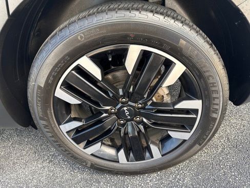 Used 2024 Kia Telluride SX Prestige X-Line AWD/4WD image 11