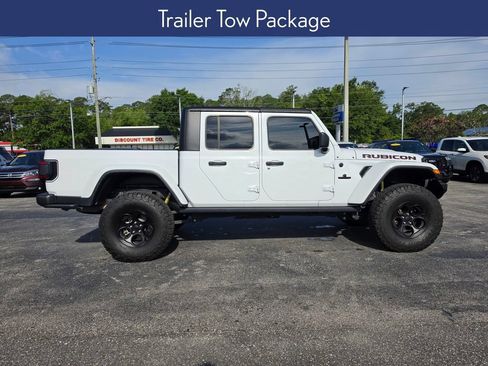 Used 2023 Jeep Gladiator Rubicon w/ LED Lighting Group AWD/4WD image 16