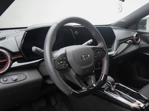 Used 2026 Chevrolet Trax RS w/ Driver Confidence Package FWD image 16