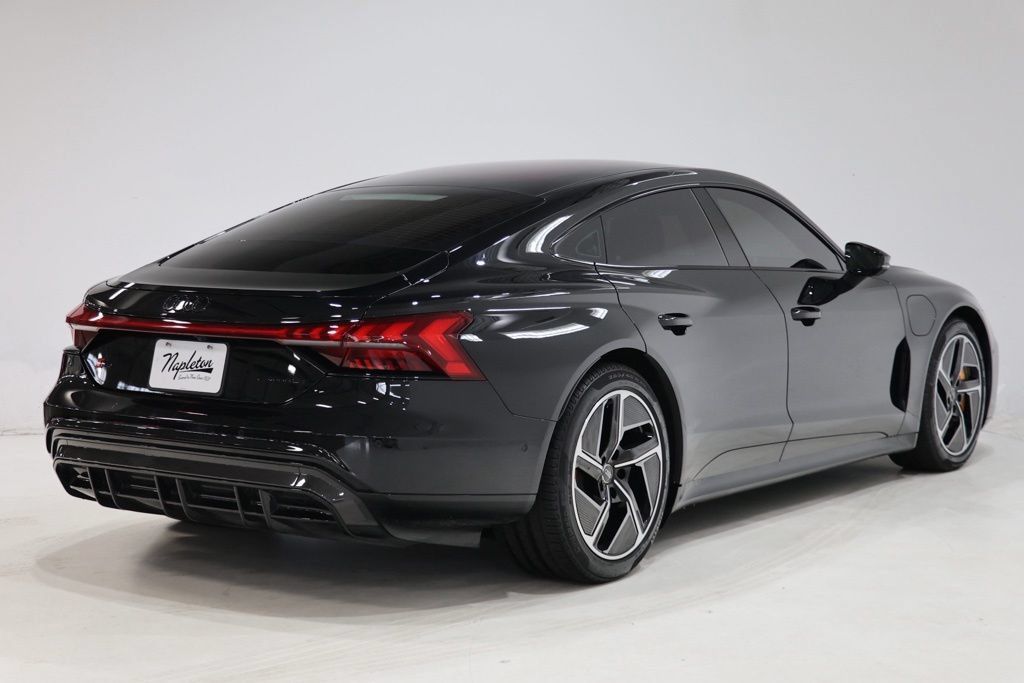 Used 2024 Audi RS e-tron GT w/ Carbon Performance Package AWD/4WD image 7
