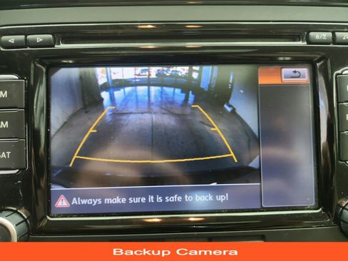 Used 2014 Volkswagen Passat TDI SE image 16