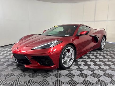Used 2021 Chevrolet Corvette Stingray Preferred Cpe w/ Engine Appearance Package RWD image 35