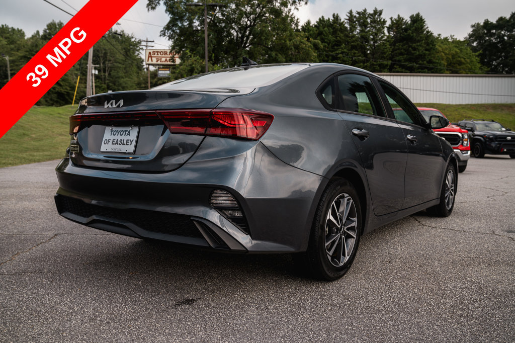 Used 2024 Kia Forte LXS FWD image 7