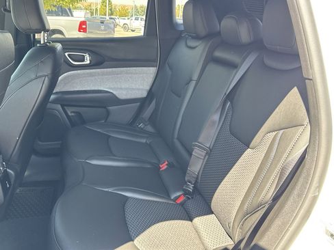 New 2025 Jeep Compass Latitude w/ Convenience Group image 31