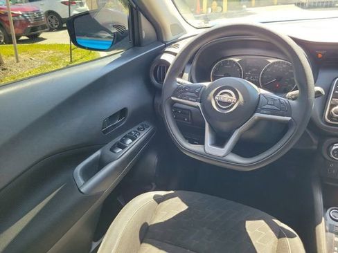 Certified 2022 Nissan Kicks S FWD image 20
