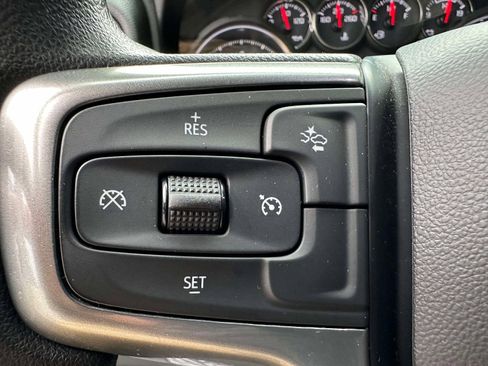 Used 2023 Chevrolet Silverado 2500 Custom w/ Custom Value Package AWD/4WD image 17