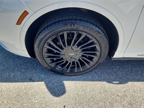 Used 2022 Lincoln Corsair Reserve FWD image 9