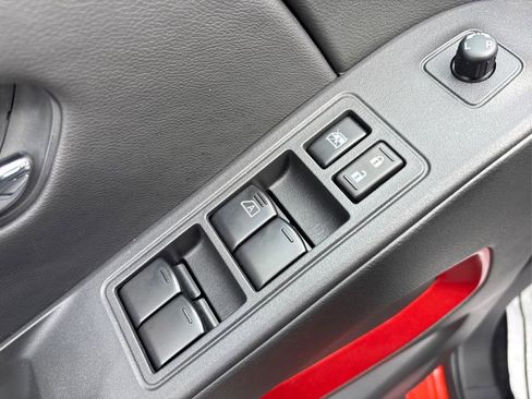 Certified 2025 Nissan Frontier PRO-4X image 33