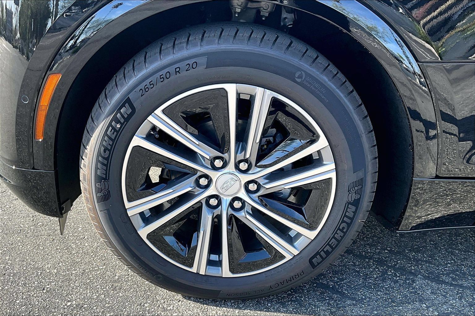New 2026 Cadillac Lyriq Luxury w/ LPO, Floor Liner Package AWD/4WD image 13