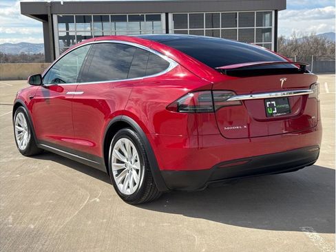 Used 2017 Tesla Model X 100D image 6
