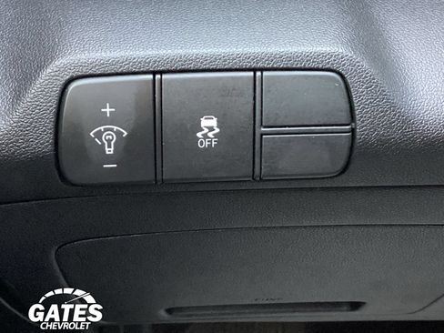 Used 2025 Hyundai Elantra SEL FWD image 20