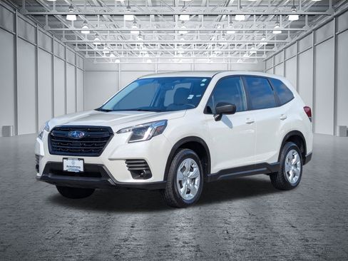 Used 2022 Subaru Forester Limited AWD/4WD image 9
