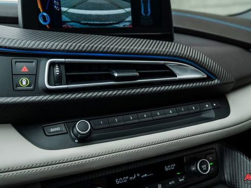 Used 2014 BMW i8 image 16