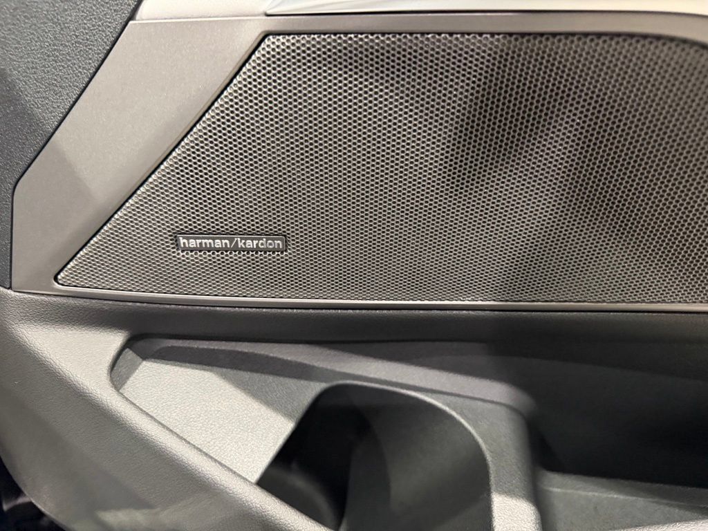 Used 2025 BMW M3 Competition AWD/4WD image 59