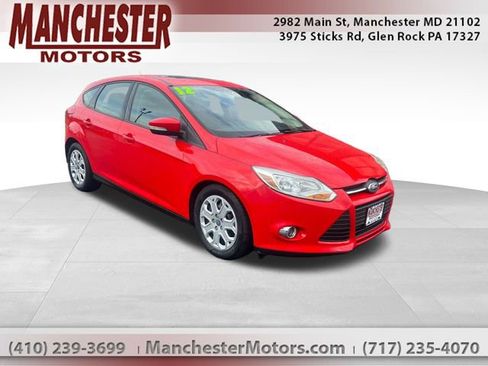 Used 2012 Ford Focus SE w/ SE Winter Pkg image 1