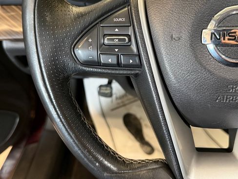 Used 2016 Nissan Maxima Platinum w/ Interior Lighting Package image 10