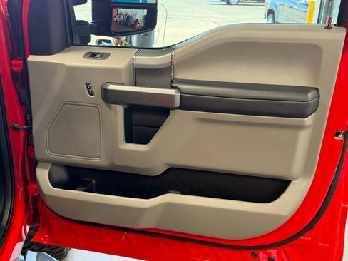 Used 2021 Ford F250 XLT w/ XLT Premium Package image 22